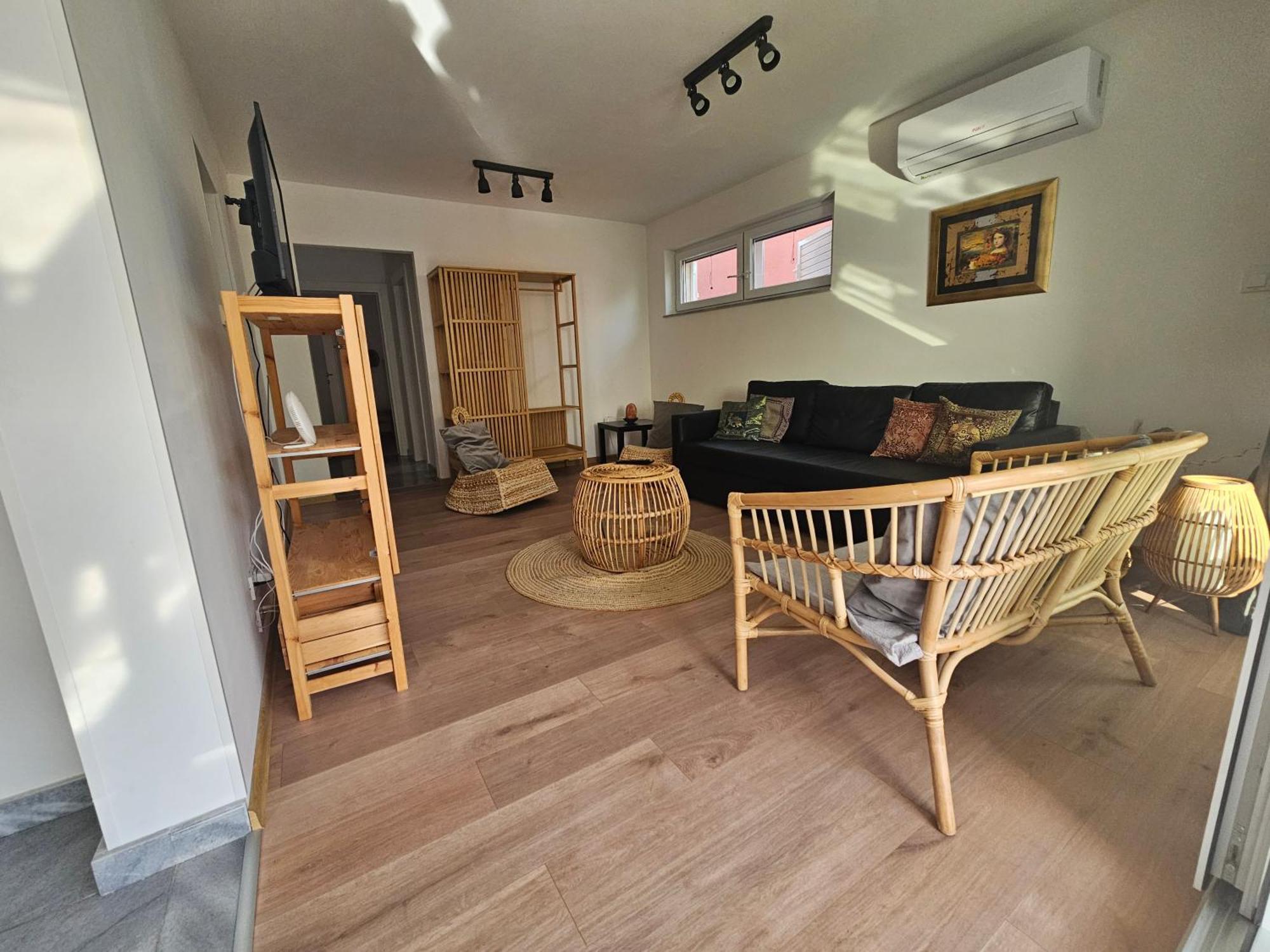 Vila Regina Apartment Rex With Swimming Pool Jezera Esterno foto