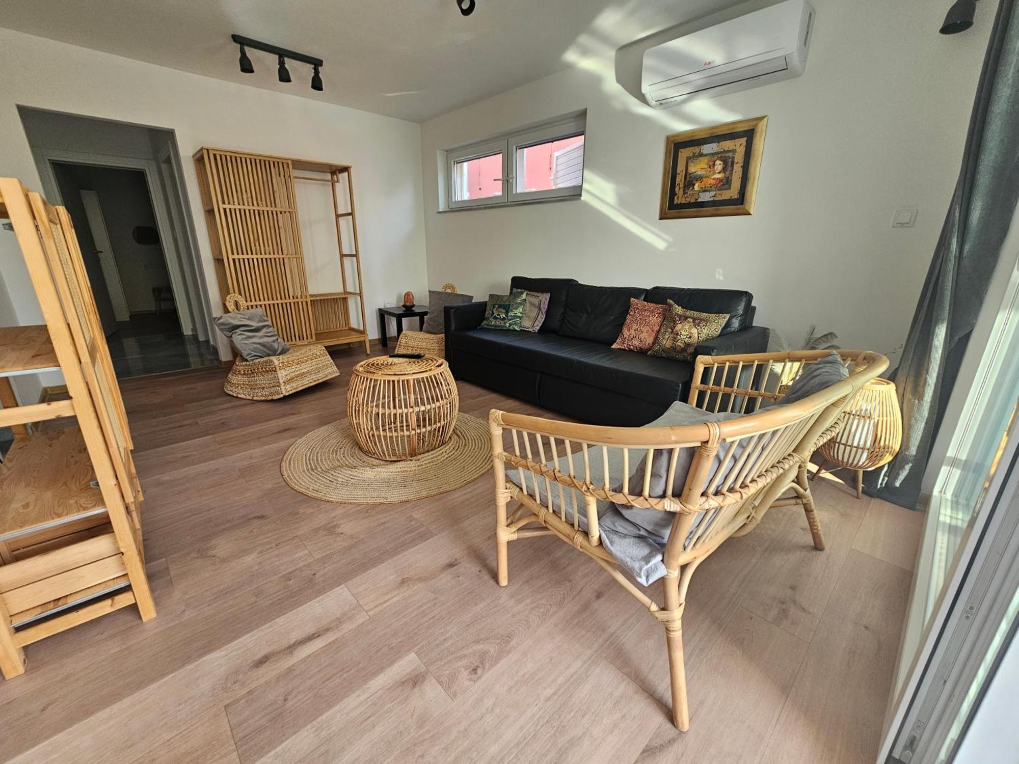 Vila Regina Apartment Rex With Swimming Pool Jezera Esterno foto