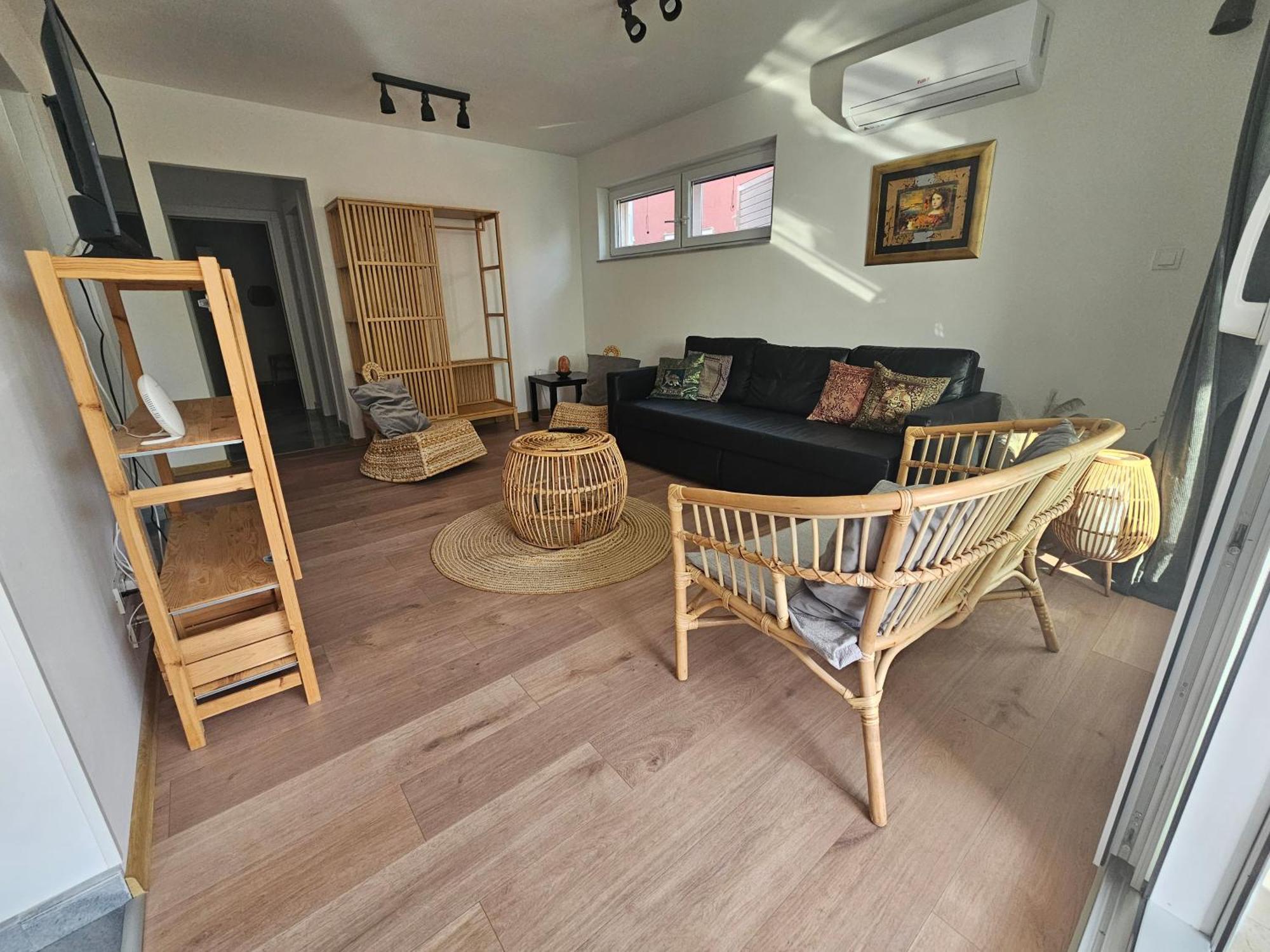 Vila Regina Apartment Rex With Swimming Pool Jezera Esterno foto